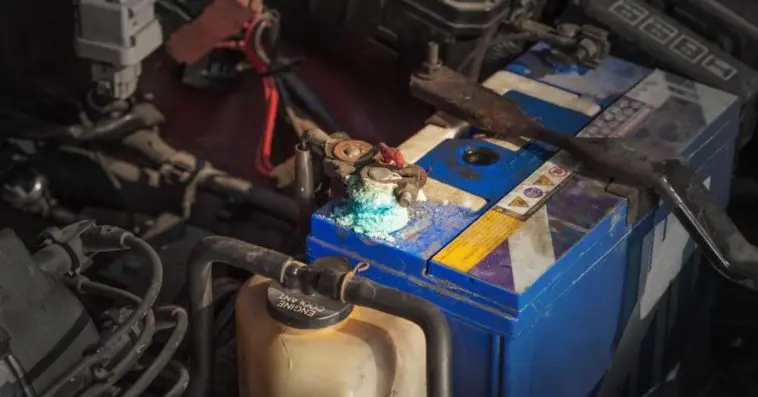 Cleaning battery connections on my car with the easy methods