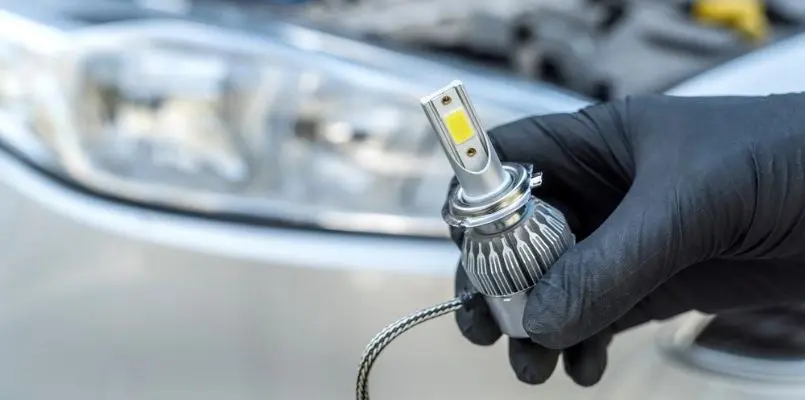 Buying the top LED headlamps for your vehicle with the help of an expert