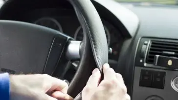 I just bought a new steering wheel cover and now install this cover