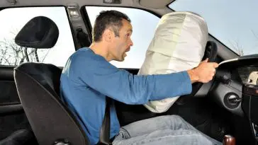 Airbag came our, but I wonder if I can still drive or not