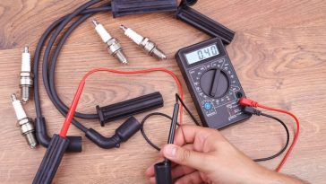 Diagnosing your spark plugs with a tool if they are still good or not