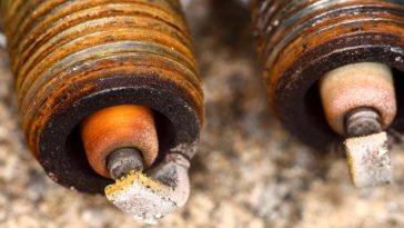 Knowing the condition of your spark plugs by reading