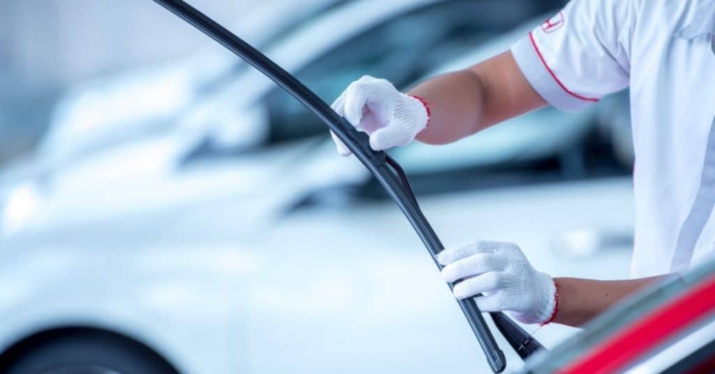 What Size Windshield Wipers Do I Need? Car Proper