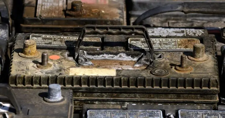 Buying my old car battereis and they re-sell them after reconditioning them