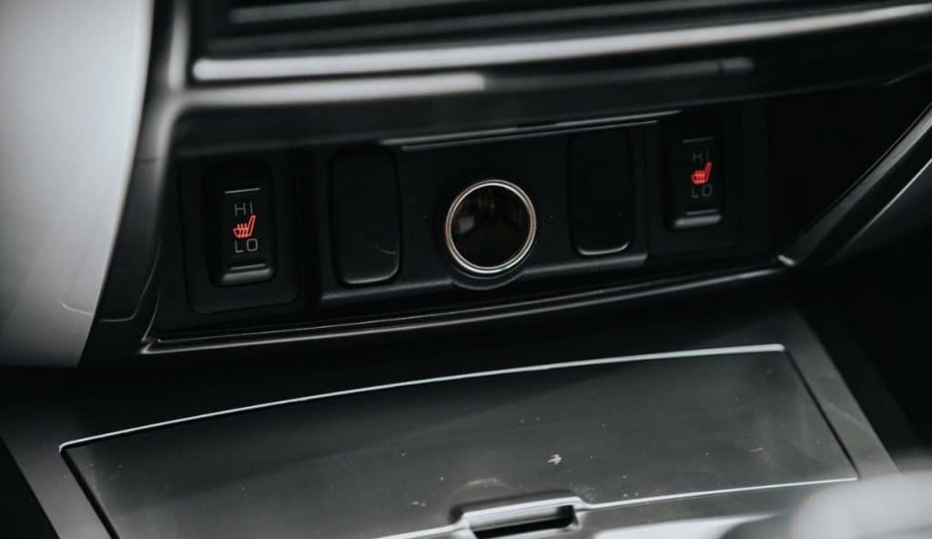 How To Fix A Cigarette Lighter In A Car Issue With A Fuse!