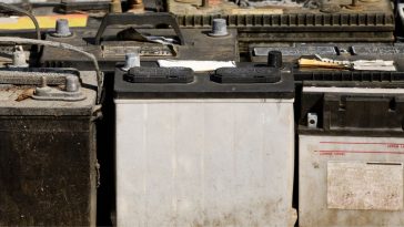 Buying a reconditioned automotive battery to save money