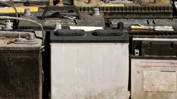 Buying a reconditioned automotive battery to save money