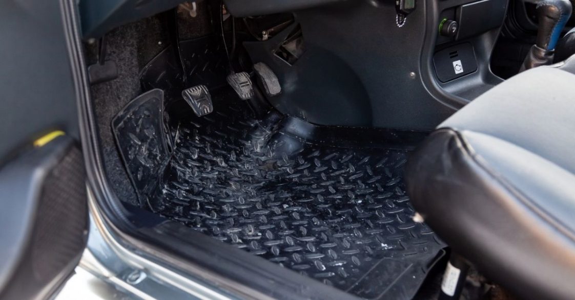 how-to-dry-wet-car-carpet-try-2-effective-ways-car-proper