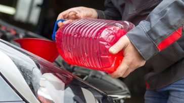 Finding out the price of replacing transmission flush service