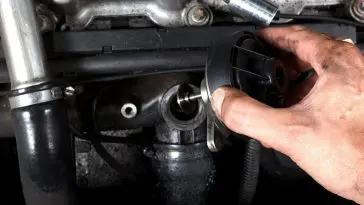 What damage can a faulty egr valve cause