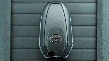 Learn the most effective way of Prius keyless entry battery replacement method