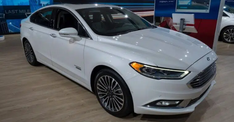 ford fusion model reviews