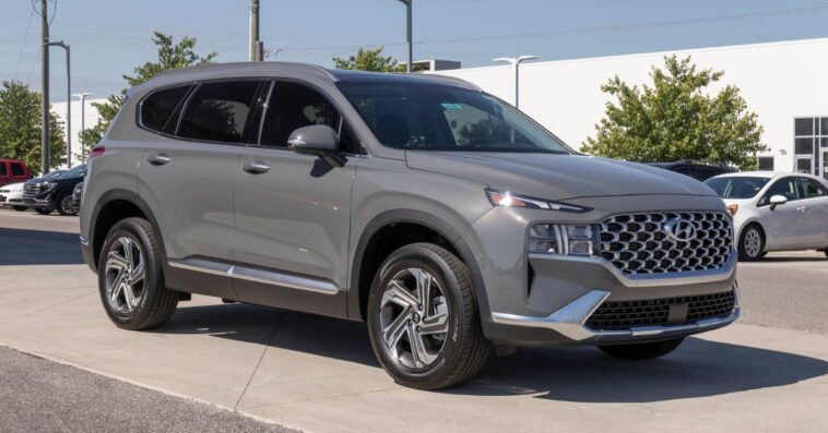 Tell us what to look for when buying a good used Hyundai Santa Fe