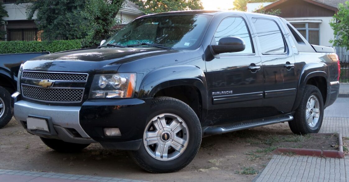 5 Best & Worst Years For The Chevy Avalanche [2023 Updated]