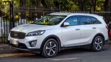 Learn good and bad things about the Kia Sportage models