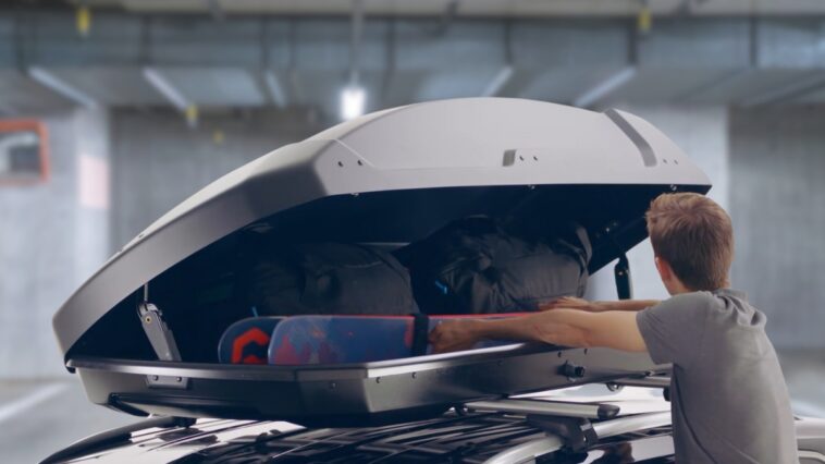 Rooftop cargo carriers